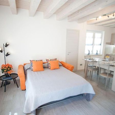 Appartamento Casa Gemma - Big Family House With Free Parking San Giovanni Lupatoto Esterno foto