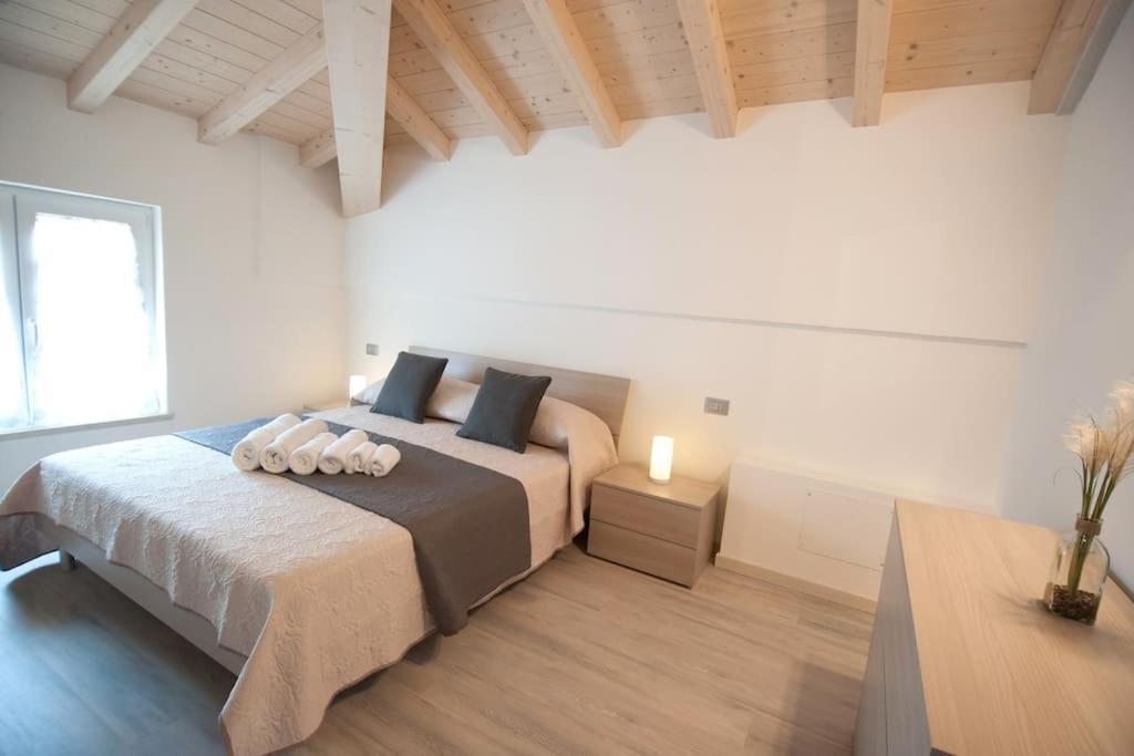 Appartamento Casa Gemma - Big Family House With Free Parking San Giovanni Lupatoto Esterno foto