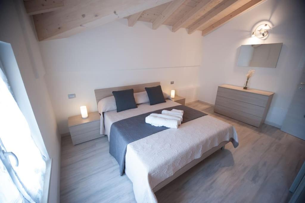 Appartamento Casa Gemma - Big Family House With Free Parking San Giovanni Lupatoto Esterno foto